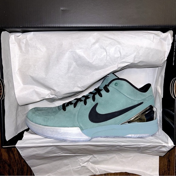 Brand New Nike Kobe 4 Protro “Girl Dad” Mens